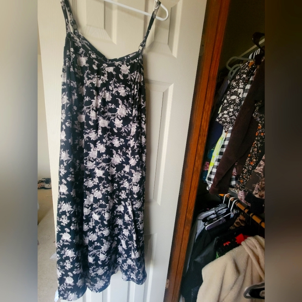 TORRID midi challis sleeveless dress